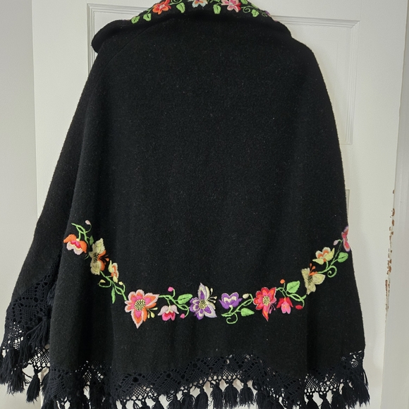 Wool Floral Embroidered Black Cape - Picture 3 of 3